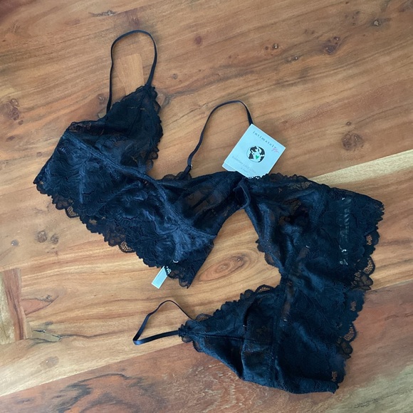 SET OF 2 Free People black lace bralette everyday long line triangle bras small - Picture 10 of 15